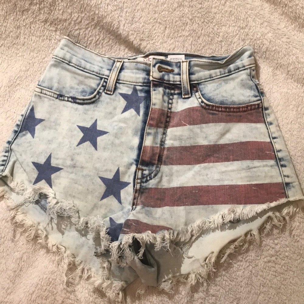 America High-waisted jean shorts
